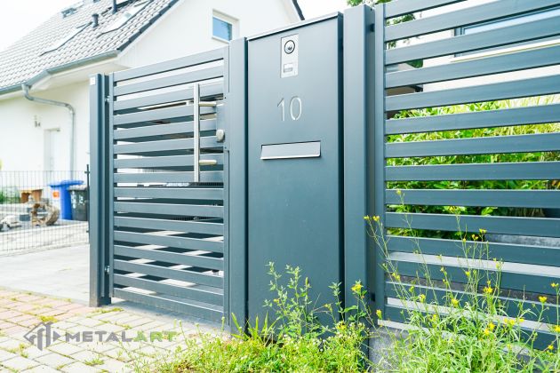 moderne Zäune, Zaunanlage Projekt, Zaun Metal Art, Zäune aus Polen, Zaun Berlin, Zaun günstig kaufen, Zäune und Tore, moderne Zäune, Sichtschutzzäune