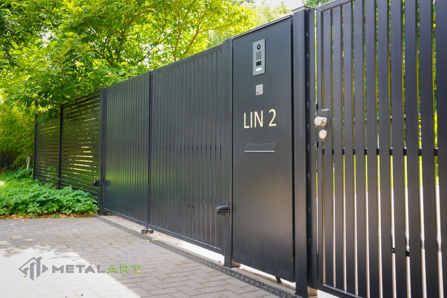 moderne Zäune, Zaunanlage Projekt, Zaun Metal Art, Zäune aus Polen, Zaun Berlin, Zaun günstig kaufen, Zäune und Tore, moderne Zäune, Sichtschutzzäune