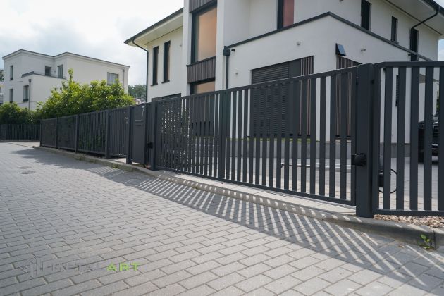 moderne Zäune, Zaunanlage Projekt, Zaun Metal Art, Zäune aus Polen, Zaun Berlin, Zaun günstig kaufen, Zäune und Tore, moderne Zäune, Sichtschutzzäune