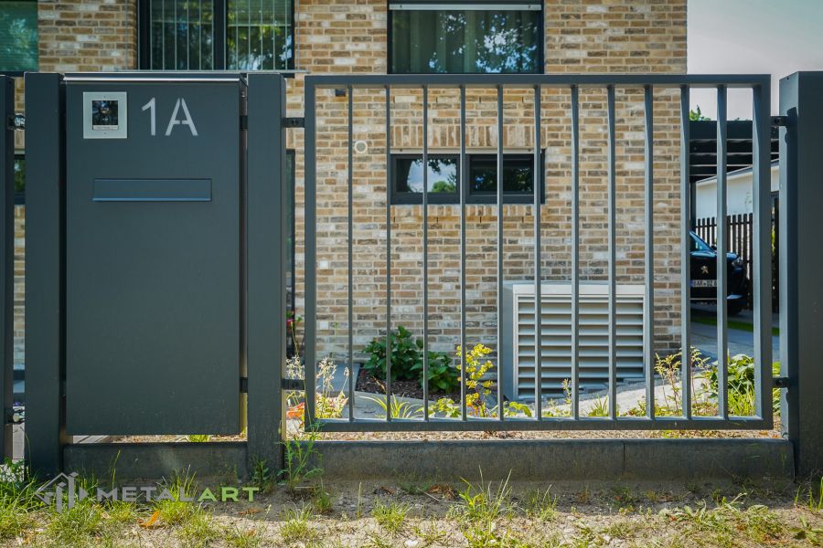 Moderner Zaun,moderne Zäune, Zaunanlage Projekt, Zaun Metal Art, Zäune aus Polen, Zaun Berlin, Zaun günstig kaufen, Zäune und Tore, moderne Zäune, Sichtschutzzäune