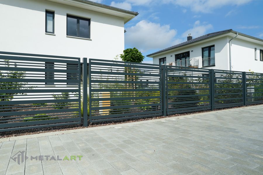 moderne Zäune, Zaunanlage Projekt, Zaun Metal Art, Zäune aus Polen, Zaun Berlin, Zaun günstig kaufen, Zäune und Tore, moderne Zäune, Sichtschutzzäune