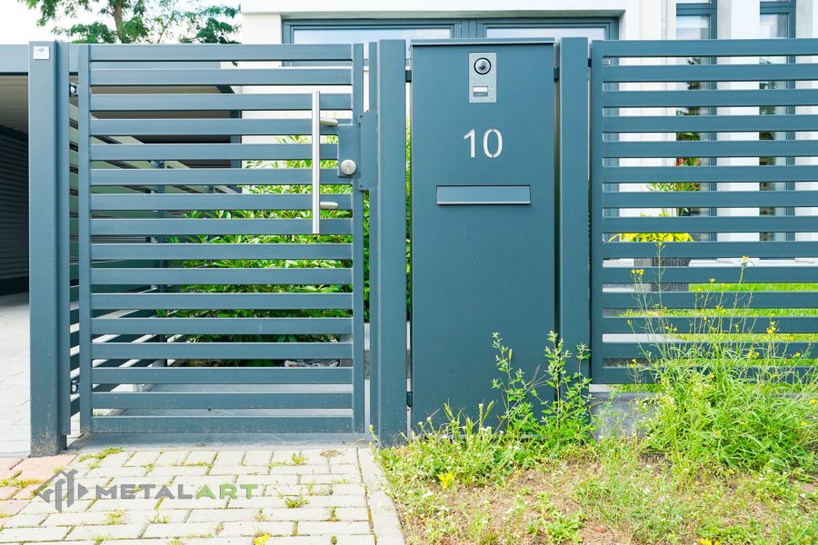moderne Zäune, Zaunanlage Projekt, Zaun Metal Art, Zäune aus Polen, Zaun Berlin, Zaun günstig kaufen, Zäune und Tore, moderne Zäune, Sichtschutzzäune