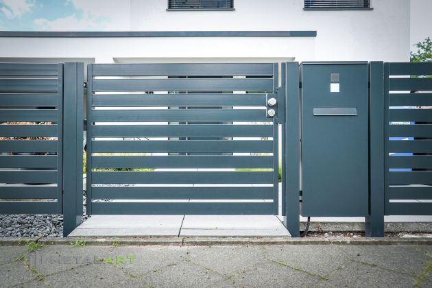 moderne Zäune, Zaunanlage Projekt, Zaun Metal Art, Zäune aus Polen, Zaun Berlin, Zaun günstig kaufen, Zäune und Tore, moderne Zäune, Sichtschutzzäune