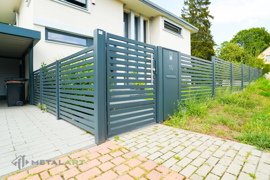 moderne Zäune, Zaunanlage Projekt, Zaun Metal Art, Zäune aus Polen, Zaun Berlin, Zaun günstig kaufen, Zäune und Tore, moderne Zäune, Sichtschutzzäune