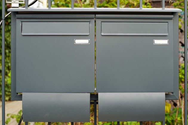 Briefkästen, Zaunprojekt, Zaunportfolio, Zaunmuster, Schmiedezaun, Schmiedezäune, Zaunanlage Projekt, Zaun Metal Art, Zäune aus Polen, Zaun Berlin, Zaun günstig kaufen, Zäune und Tore, klassische Zäune, Gartenzaun, Gartenzäune