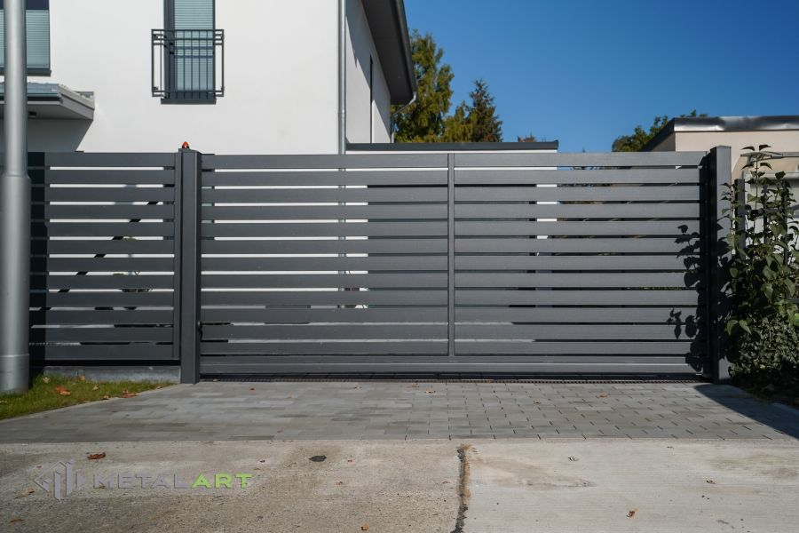 Sichtschutzzaun, Sichtschutzzäune, moderne Zäune, Zaunanlage Projekt, Zaun Metal Art, Zäune aus Polen, Zaun Berlin, Zaun günstig kaufen, Zäune und Tore, moderne Zäune, Sichtschutzzäune