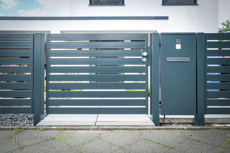 moderne Zäune, Zaunanlage Projekt, Zaun Metal Art, Zäune aus Polen, Zaun Berlin, Zaun günstig kaufen, Zäune und Tore, moderne Zäune, Sichtschutzzäune