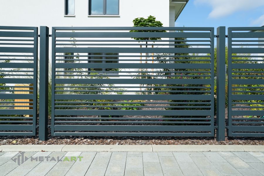 moderne Zäune, Zaunanlage Projekt, Zaun Metal Art, Zäune aus Polen, Zaun Berlin, Zaun günstig kaufen, Zäune und Tore, moderne Zäune, Sichtschutzzäune
