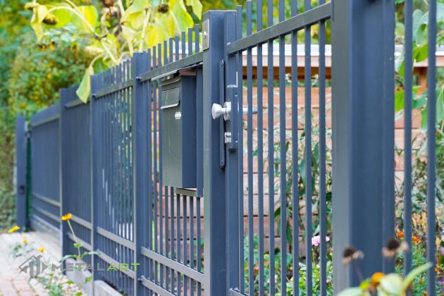 Zaunprojekt, Zaunportfolio, Zaunmuster, Schmiedezaun, Schmiedezäune, Zaunanlage Projekt, Zaun Metal Art, Zäune aus Polen, Zaun Berlin, Zaun günstig kaufen, Zäune und Tore, klassische Zäune, Gartenzaun, Gartenzäune