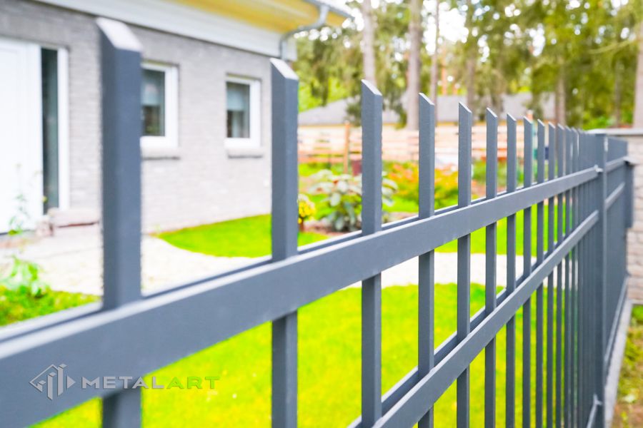 Zaunprojekt, Zaunportfolio, Zaunmuster, Schmiedezaun, Schmiedezäune, Zaunanlage Projekt, Zaun Metal Art, Zäune aus Polen, Zaun Berlin, Zaun günstig kaufen, Zäune und Tore, klassische Zäune, Gartenzaun, Gartenzäune