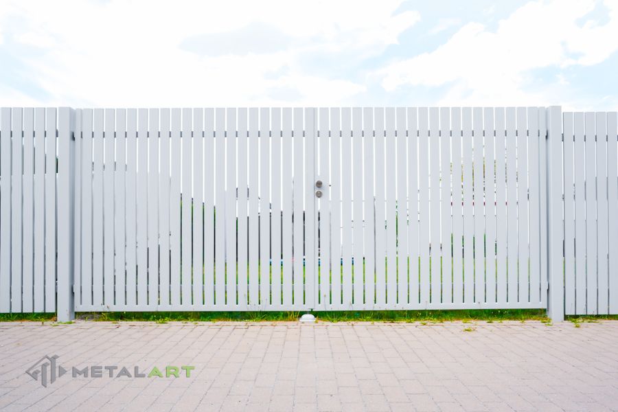 Sichtschutzzaun, Zaunprojekt, Zaunportfolio, moderne Zäune, Zaunanlage Projekt, Zaun Metal Art, Zäune aus Polen, Zaun Berlin, Zaun günstig kaufen, Zäune und Tore