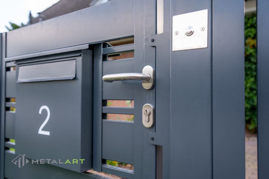 moderne Zäune, Zaunanlage Projekt, Zaun Metal Art, Zäune aus Polen, Zaun Berlin, Zaun günstig kaufen, Zäune und Tore, moderne Zäune, Sichtschutzzäune