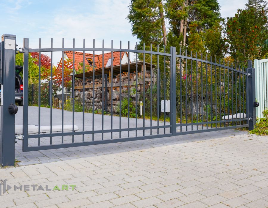 Zaunprojekt, klassische Zäune, Gartenzaun, Gartenzäune