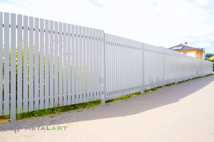 Sichtschutzzaun, Zaunprojekt, Zaunportfolio, moderne Zäune, Zaunanlage Projekt, Zaun Metal Art, Zäune aus Polen, Zaun Berlin, Zaun günstig kaufen, Zäune und Tore