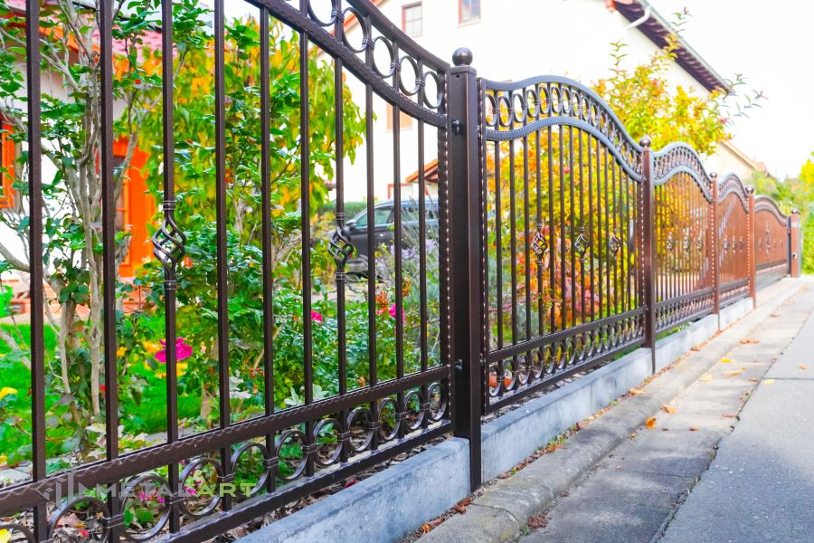 Gartenzaun, Zaunprojekt, Zaunportfolio, Zaunmuster, moderne Zäune, Zaunanlage Projekt, Zaun Metal Art, Zäune aus Polen, Zaun Berlin, Zaun günstig kaufen, Zäune und Tore, klassische Zäune, Schmuckzaun, Schmuckzäune