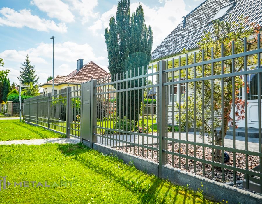 Schmiedezaun, Schmiedezäune, klassische Zäune, Gartenzaun