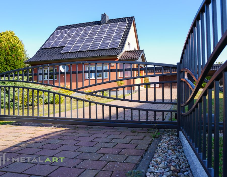 moderne Zäune, Zaunanlage Projekt, Zaun Metal Art, Zäune aus Polen, Zaun Berlin, Zaun günstig kaufen, Zäune und Tore