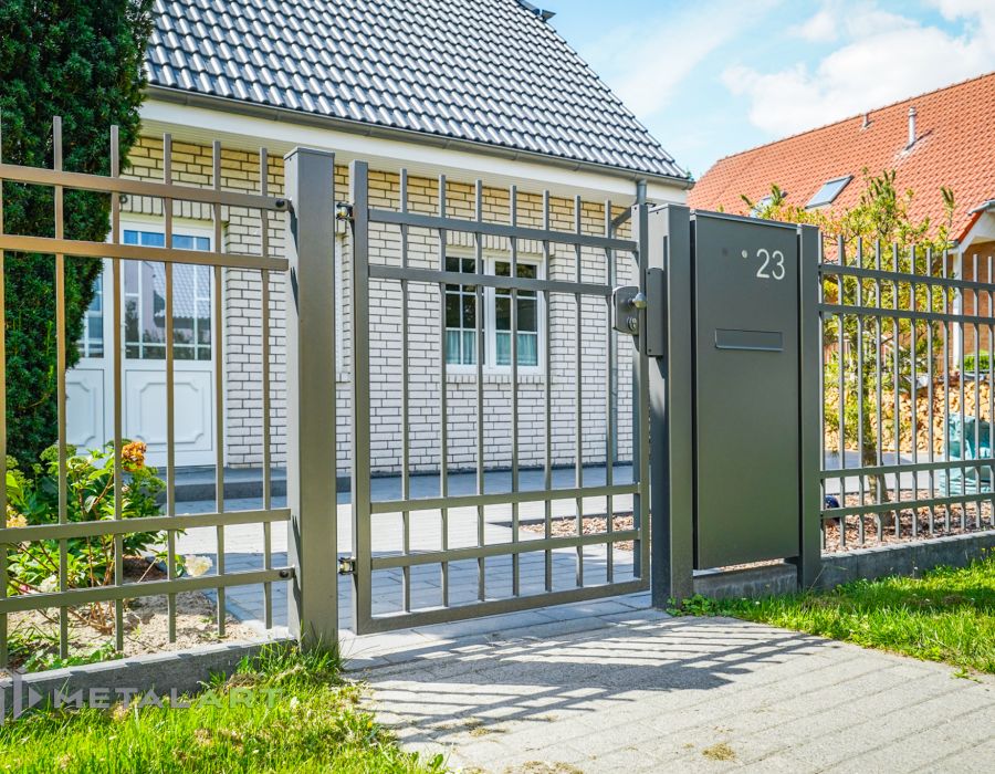 Schmiedezaun, Schmiedezäune, klassische Zäune, Gartenzaun