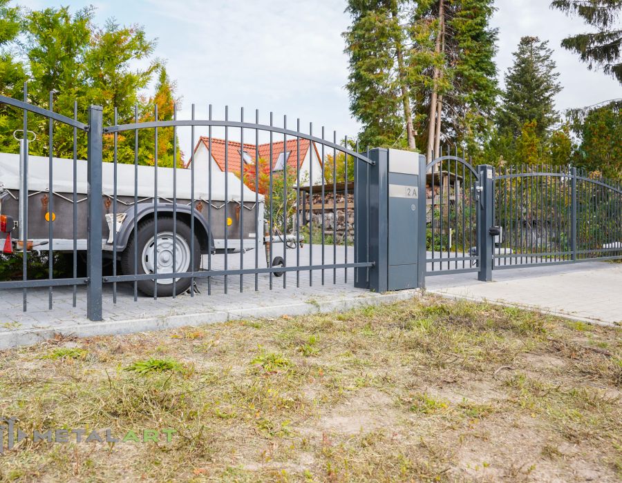 Zaunprojekt, klassische Zäune, Gartenzaun, Gartenzäune