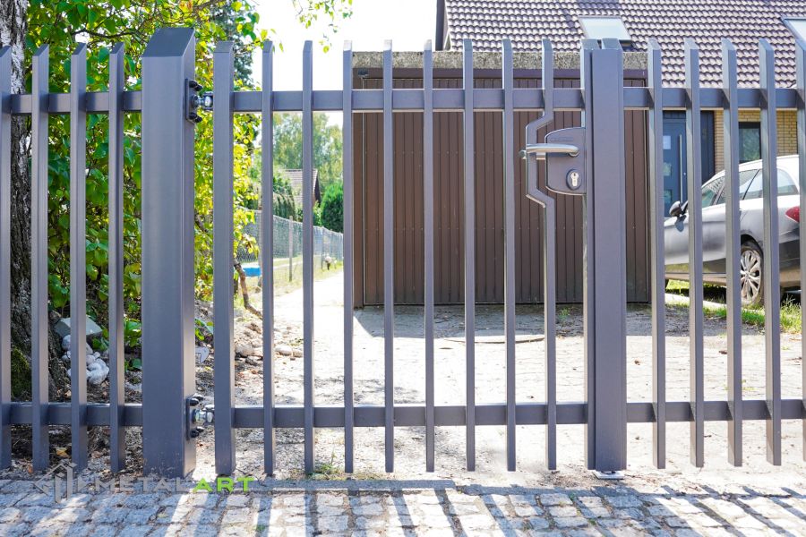 Zaunprojekt, Zaunportfolio, moderne Zäune, Zaunanlage Projekt, Zaun Metal Art, Zäune aus Polen, Zaun Berlin, Zaun günstig kaufen, Zäune und Tore