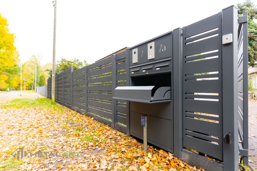 moderne Zäune, Zaunanlage Projekt, Zaun Metal Art, Zäune aus Polen, Zaun Berlin, Zaun günstig kaufen, Zäune und Tore, moderne Zäune, Sichtschutzzäune