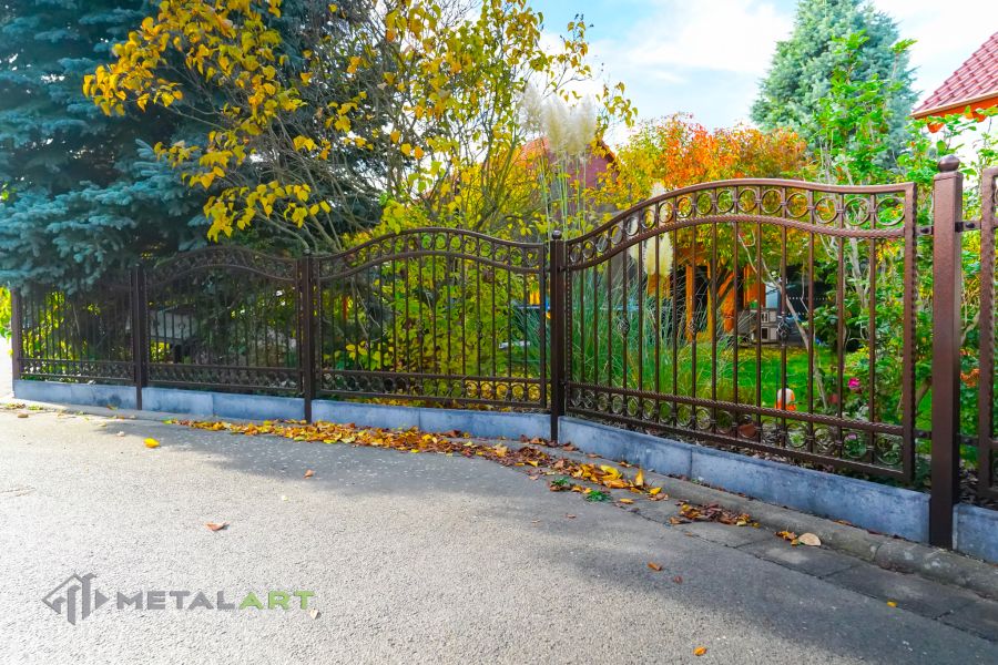 Gartenzaun, Zaunprojekt, Zaunportfolio, Zaunmuster, moderne Zäune, Zaunanlage Projekt, Zaun Metal Art, Zäune aus Polen, Zaun Berlin, Zaun günstig kaufen, Zäune und Tore, klassische Zäune, Schmuckzaun, Schmuckzäune