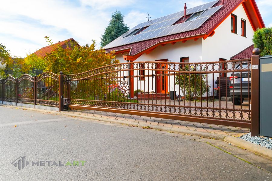 Gartenzaun, Zaunprojekt, Zaunportfolio, Zaunmuster, moderne Zäune, Zaunanlage Projekt, Zaun Metal Art, Zäune aus Polen, Zaun Berlin, Zaun günstig kaufen, Zäune und Tore, klassische Zäune, Schmuckzaun, Schmuckzäune