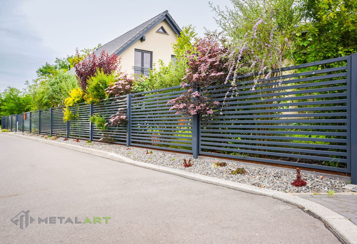 Zaunserie KLANG-VOLL Zäune FORTE Zaun Berlin MetalArt Zäune nach Mass  Zaunanlage Zaunsystem