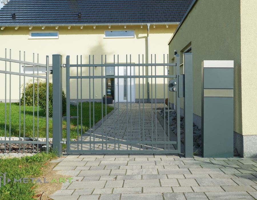 Zaunprojekt, Zaunmuster, Schmiedezaun, klassische Zäune, Gartenzaun