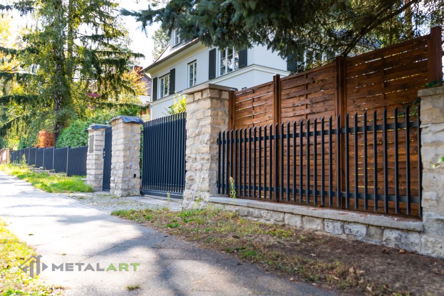 Zaunprojekt, Zaunportfolio, Zaunmuster, moderne Zäune, Zaunanlage Projekt, Zaun Metal Art, Zäune aus Polen, Zaun Berlin, Zaun günstig kaufen, Zäune und Tore