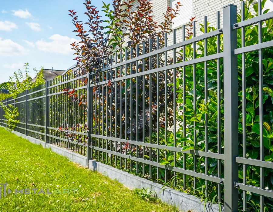 Schmiedezaun, Schmiedezäune, klassische Zäune, Gartenzaun