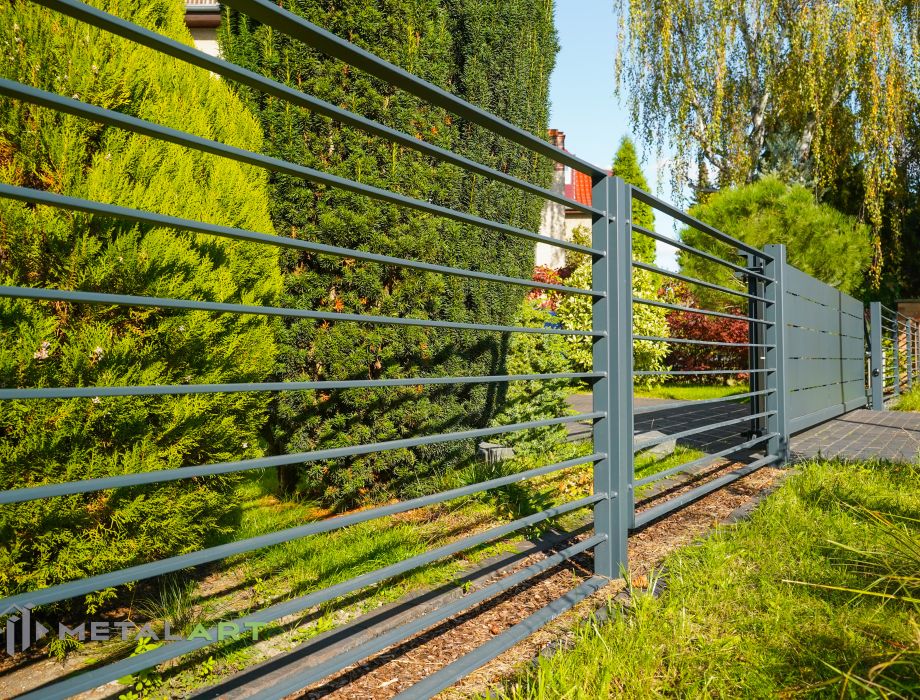 Zaunanlage, moderne Zäune, Zaun von Metal Art