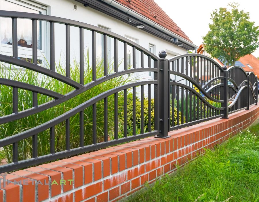 moderne Zäune, Zaunanlage Projekt, Zaun Metal Art, Zäune aus Polen, Zaun Berlin, Zaun günstig kaufen, Zäune und Tore