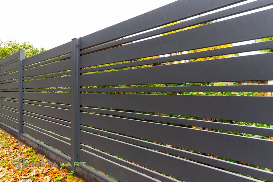 moderne Zäune, Zaunanlage Projekt, Zaun Metal Art, Zäune aus Polen, Zaun Berlin, Zaun günstig kaufen, Zäune und Tore, moderne Zäune, Sichtschutzzäune