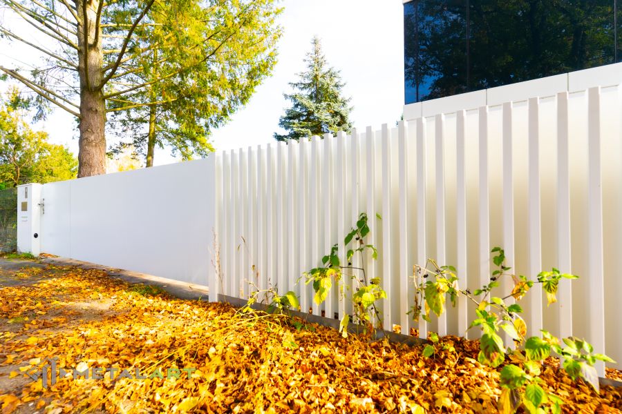 Zaunprojekt, Zaunportfolio, moderne Zäune, Zaunanlage Projekt, Zaun Metal Art, Zäune aus Polen, Zaun Berlin, Zaun günstig kaufen, Zäune und Tore